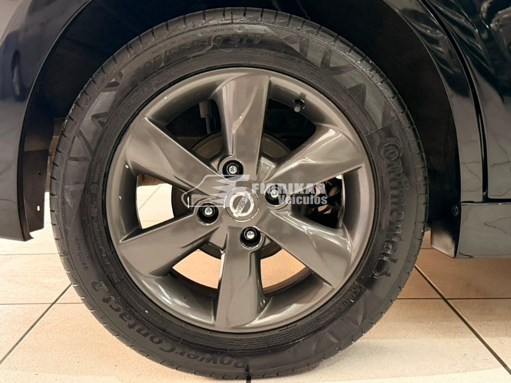 NISSAN TIIDA SL 1.8