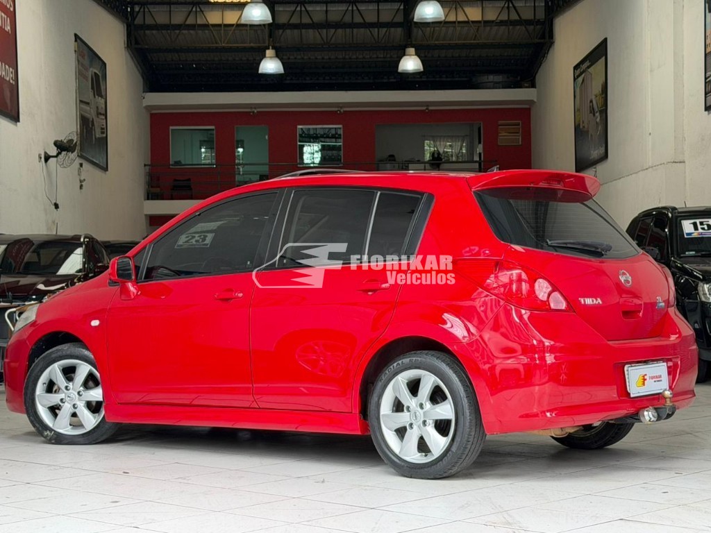 NISSAN TIIDA SL 1.8