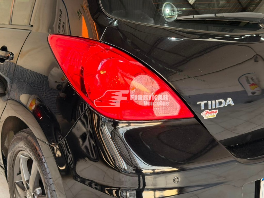 NISSAN TIIDA SL 1.8