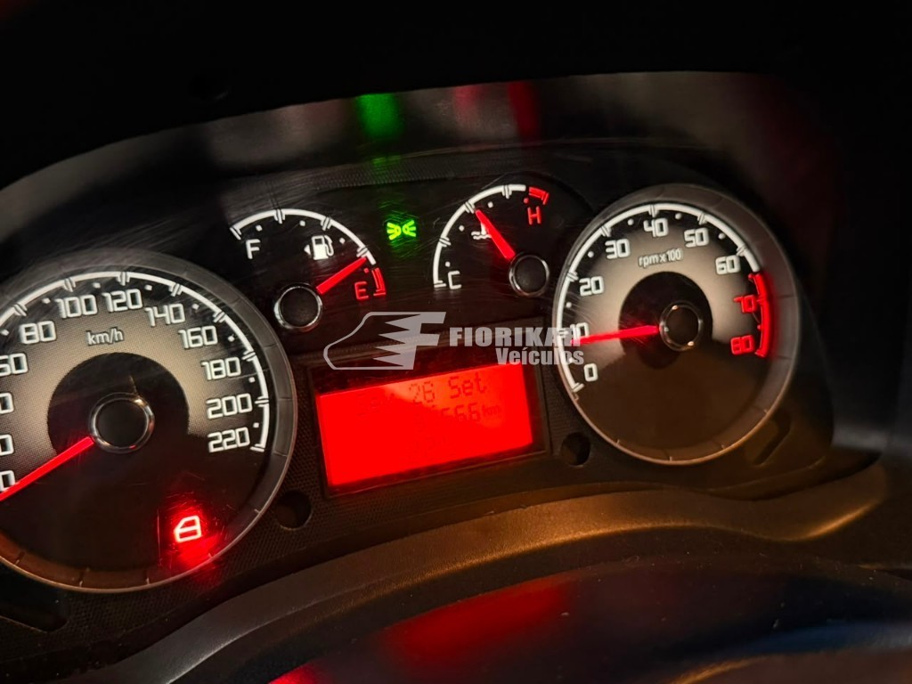 FIAT DOBLO ESSENCE 1.8 7LUG