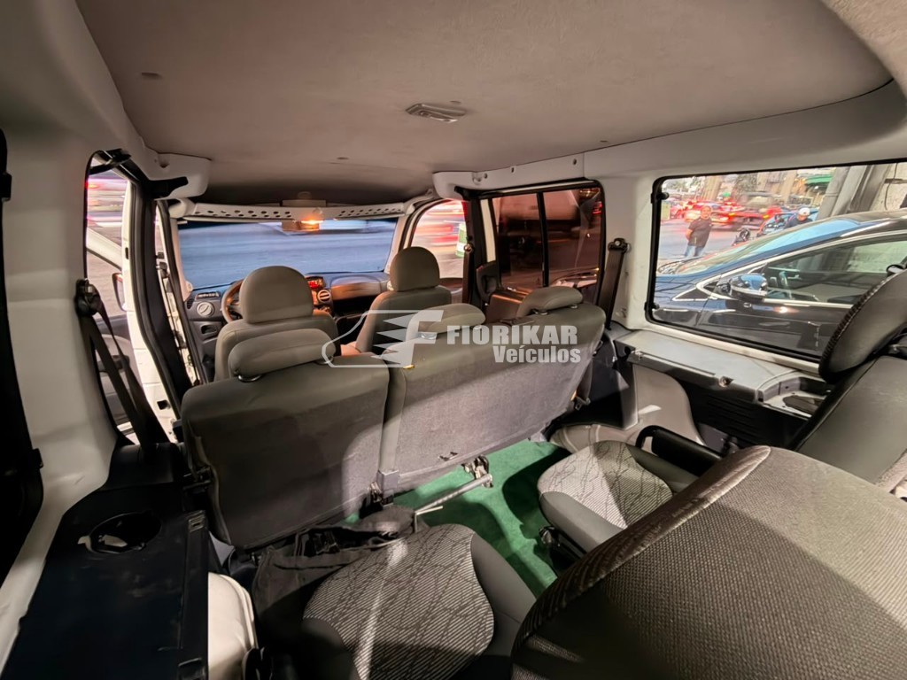 FIAT DOBLO ESSENCE 1.8 7LUG