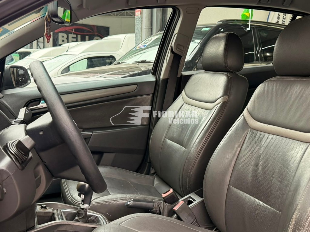 CHEVROLET VECTRA GT 2.0