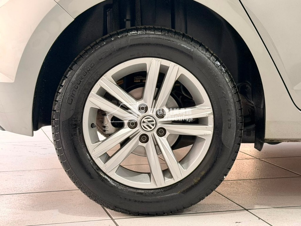 VOLKSWAGEN POLO 1.0 200 TSI COMFORTLINE