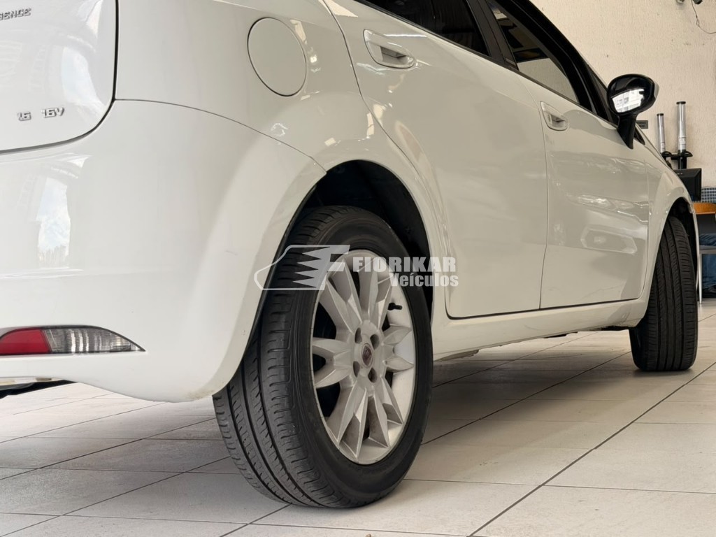 FIAT PUNTO ESSENCE 1.6