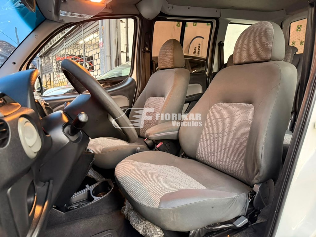 FIAT DOBLO ESSENCE 1.8 7LUG