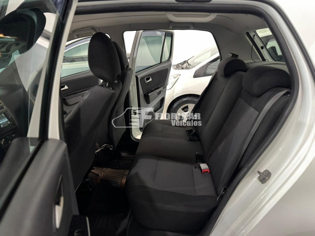 VOLKSWAGEN FOX CONNECT 1.6