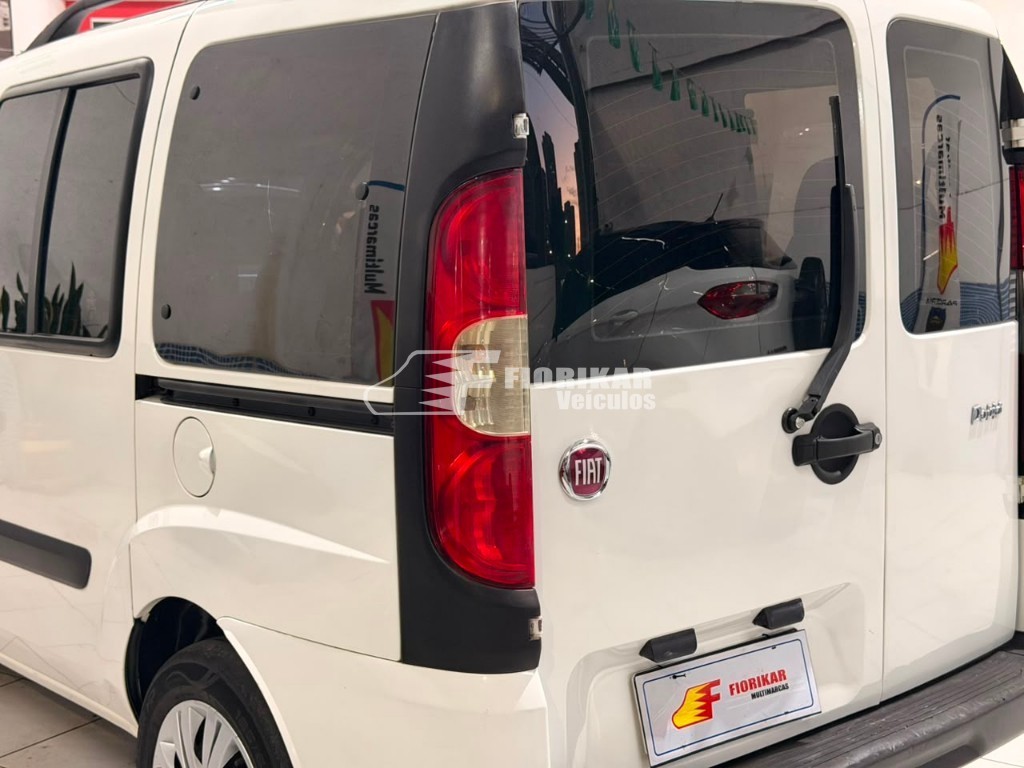FIAT DOBLO ESSENCE 1.8 7LUG