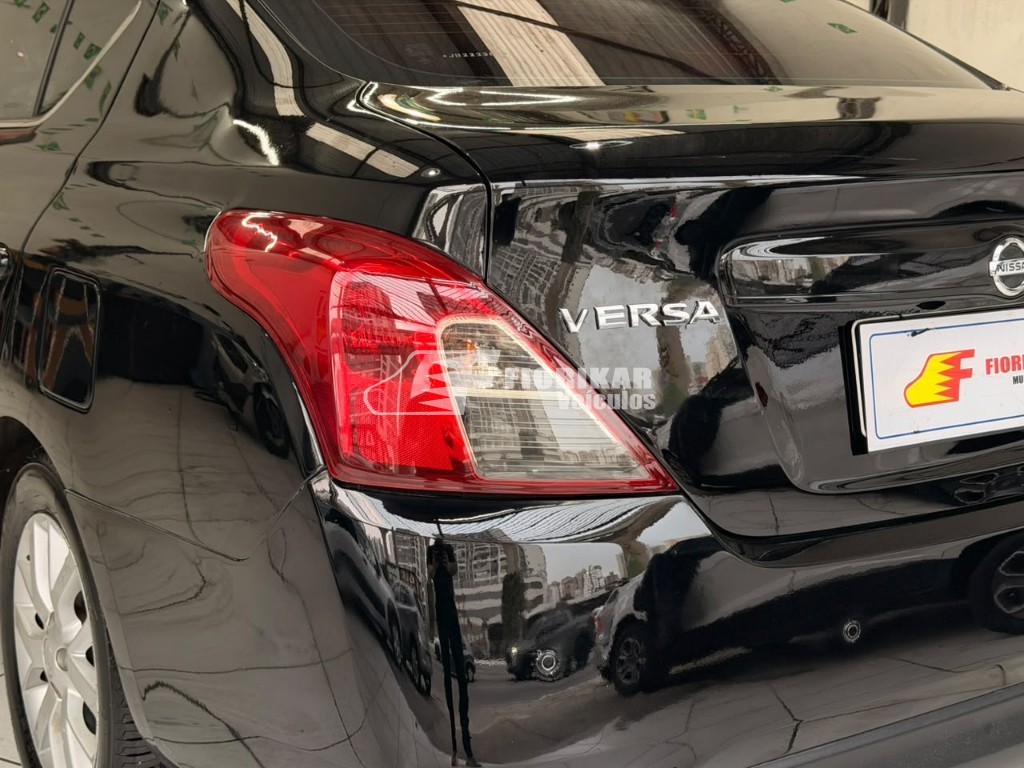 NISSAN VERSA SV 1.6