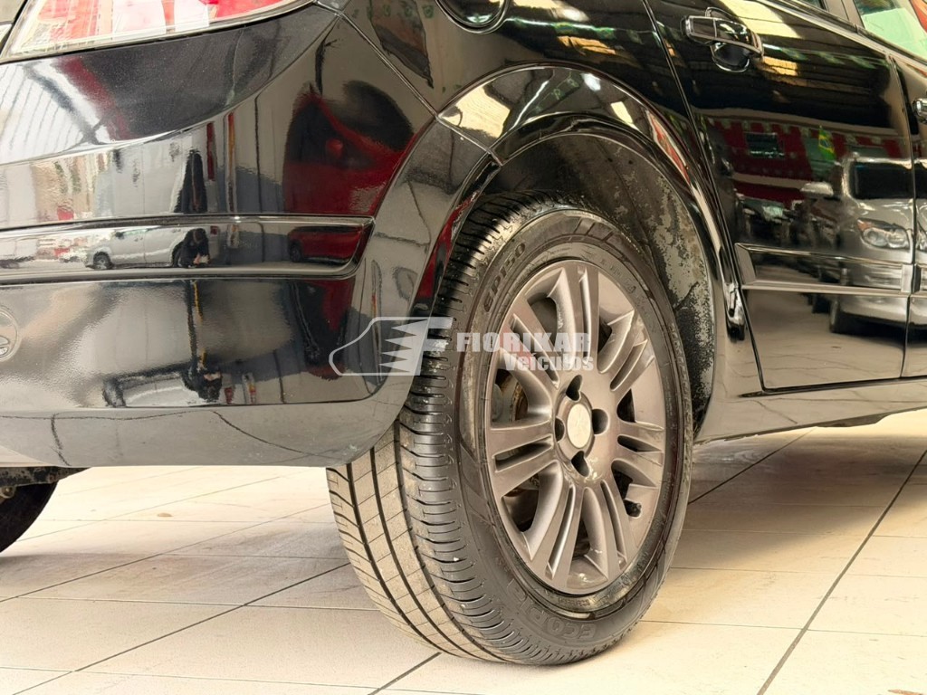 CHEVROLET VECTRA GT 2.0