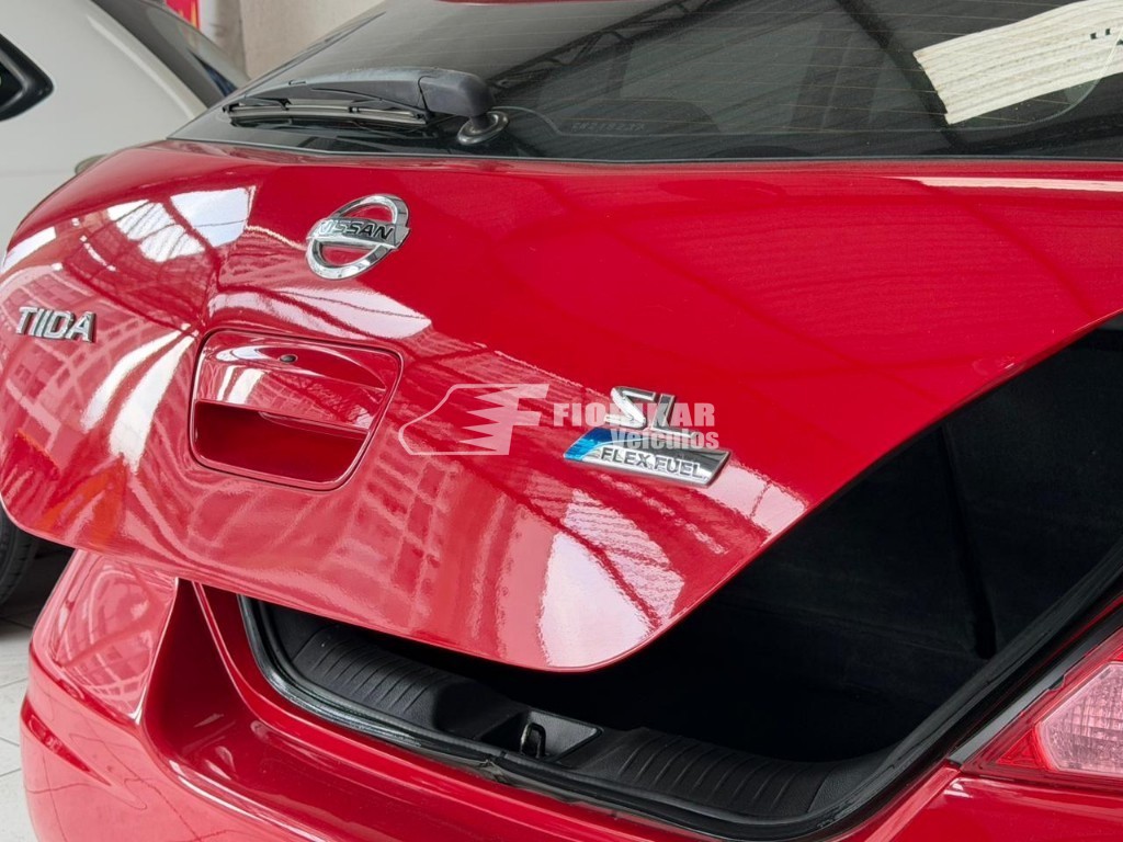 NISSAN TIIDA SL 1.8