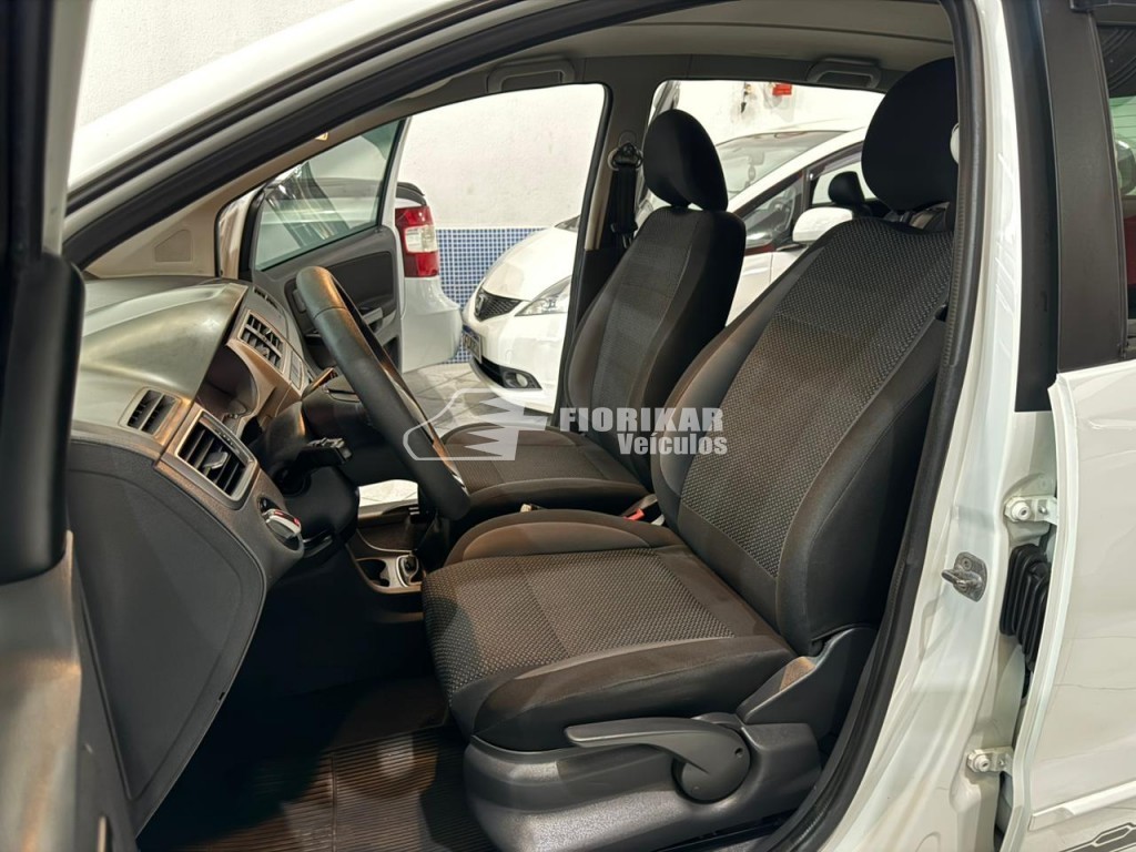 VOLKSWAGEN FOX CONNECT 1.6