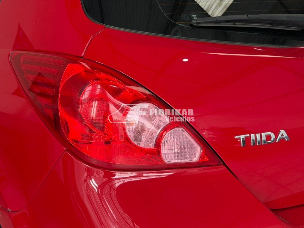 NISSAN TIIDA SL 1.8