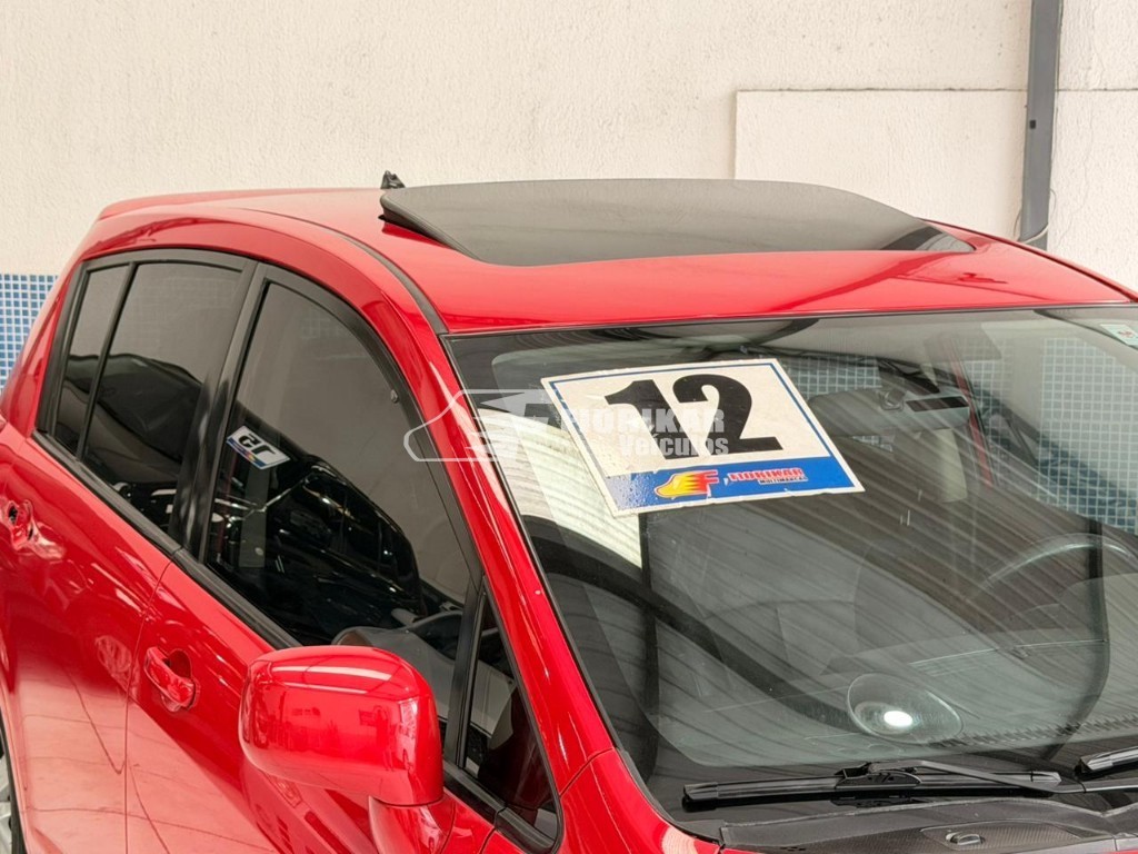 NISSAN TIIDA SL 1.8