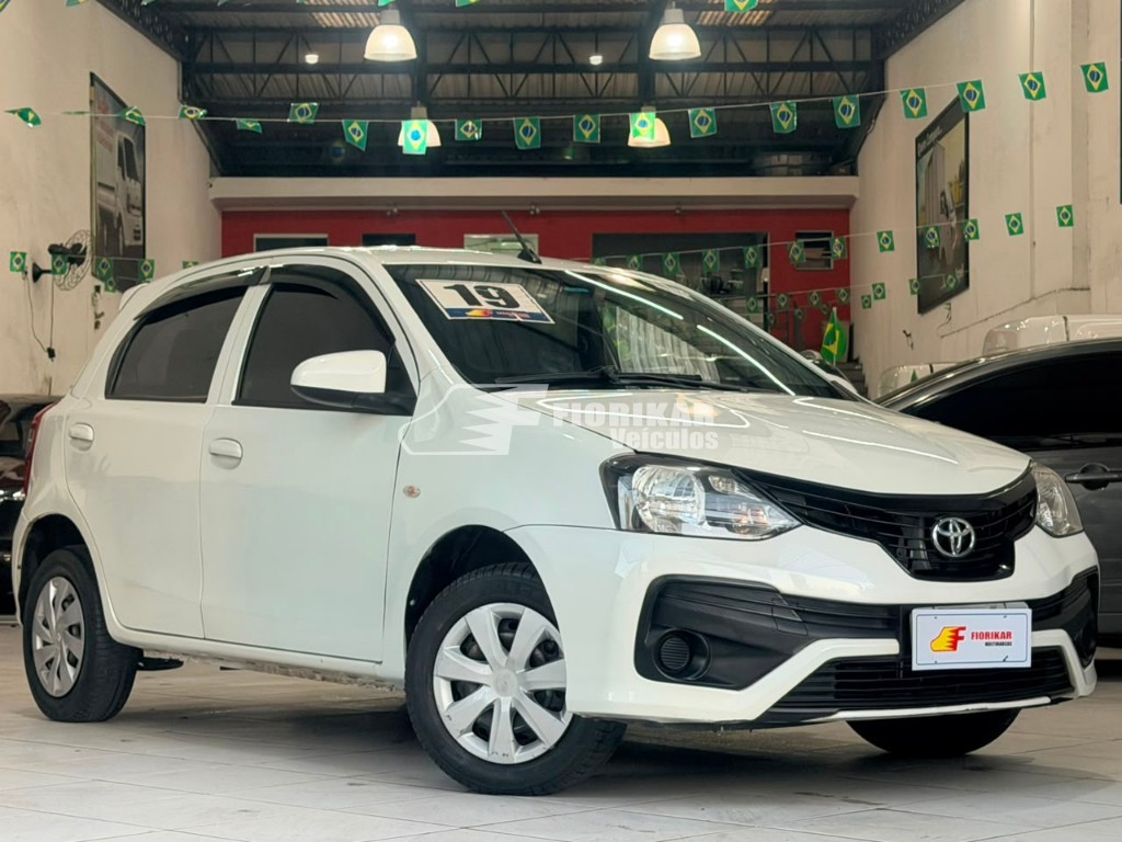 Oferta Seminovo TOYOTA ETIOS no Fiorikar
